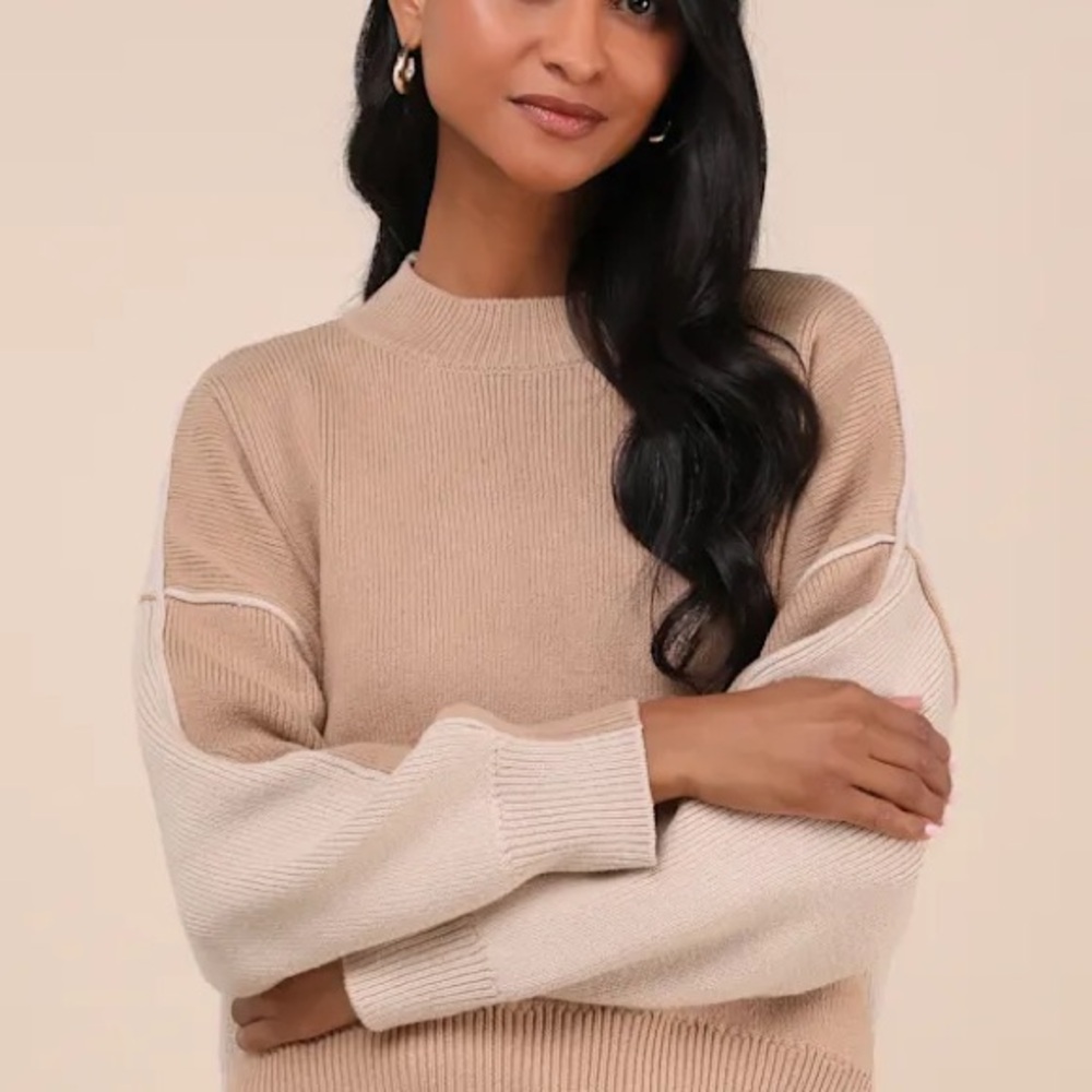 NWT Lulus Two-Tone Beige Sweater - Small